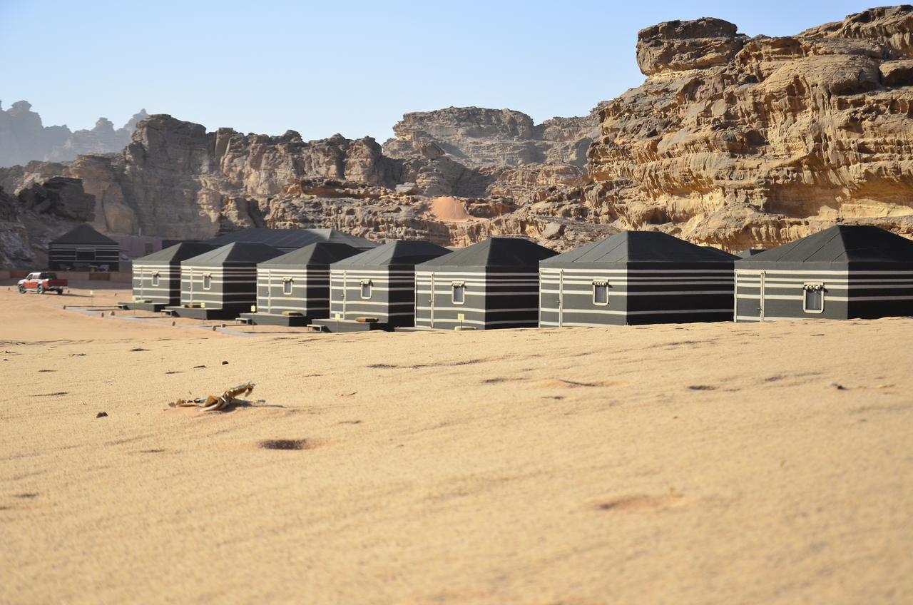 Space Village Luxury Camp Wadi Rum Exterior photo