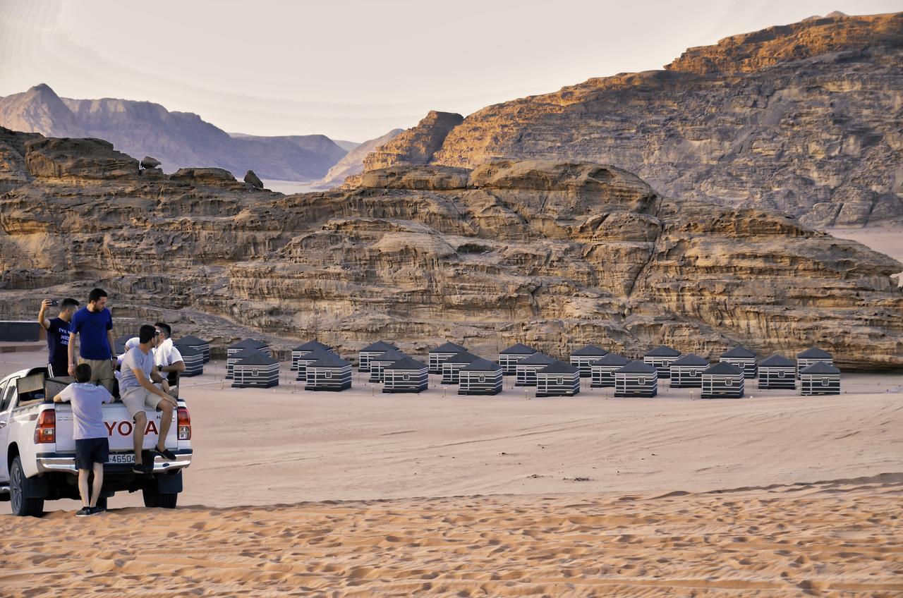 Space Village Luxury Camp Wadi Rum Exterior photo