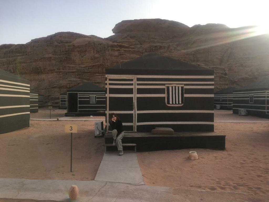 Space Village Luxury Camp Wadi Rum Exterior photo