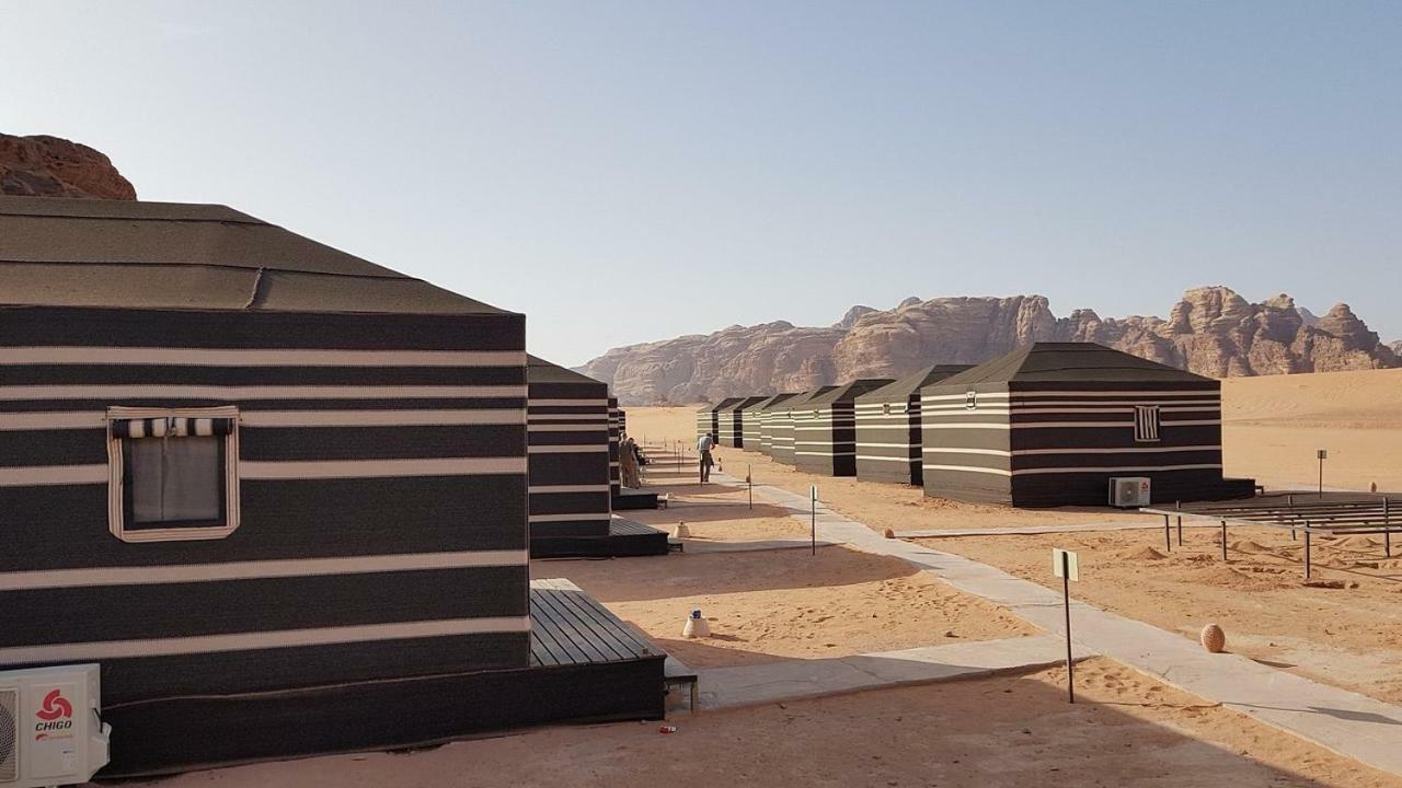 Space Village Luxury Camp Wadi Rum Exterior photo